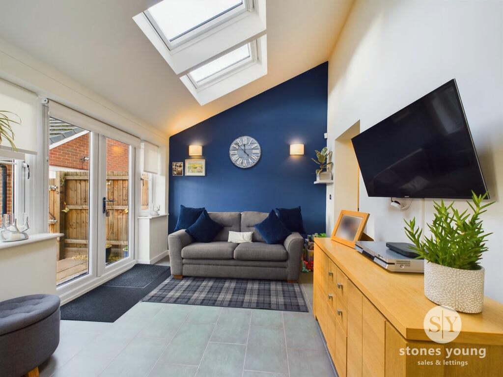 Fantastic Open Plan Living Dining Kitchen