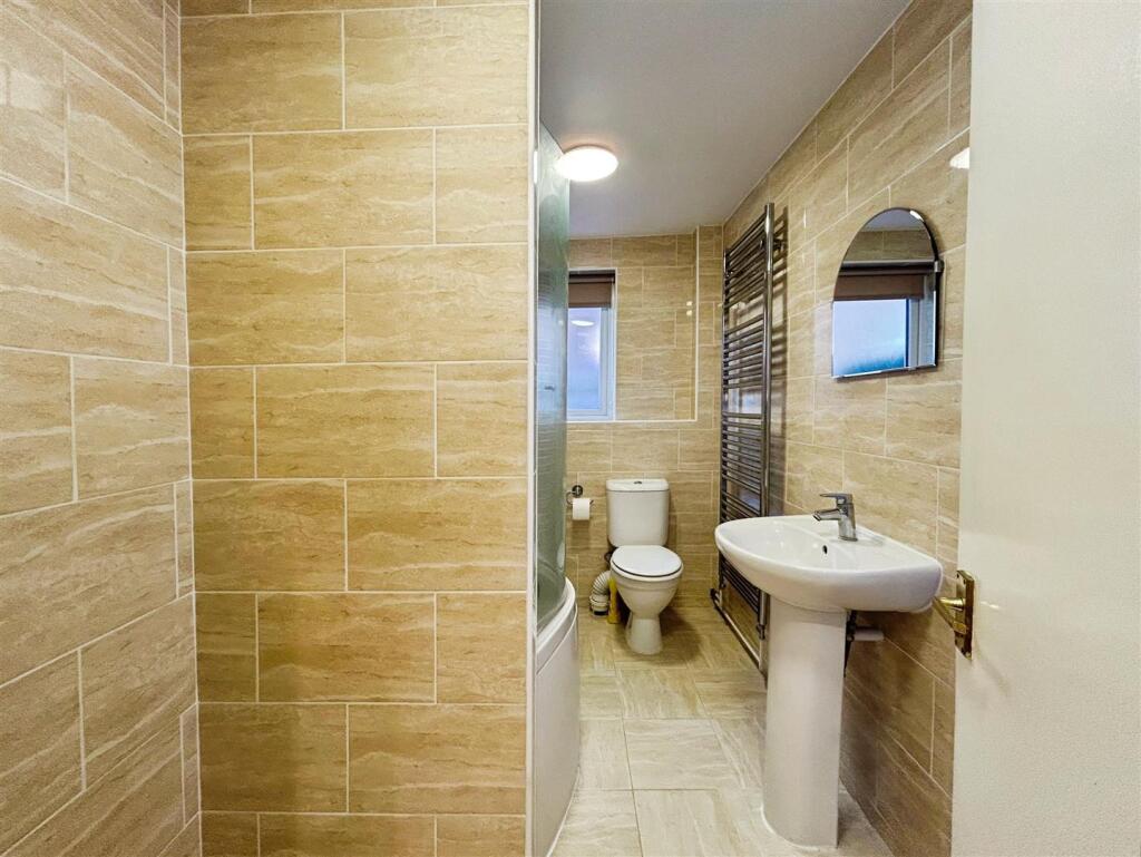 7eed0ece--4F52-83BF-F42481E1EAB5-19030-00000C438D5