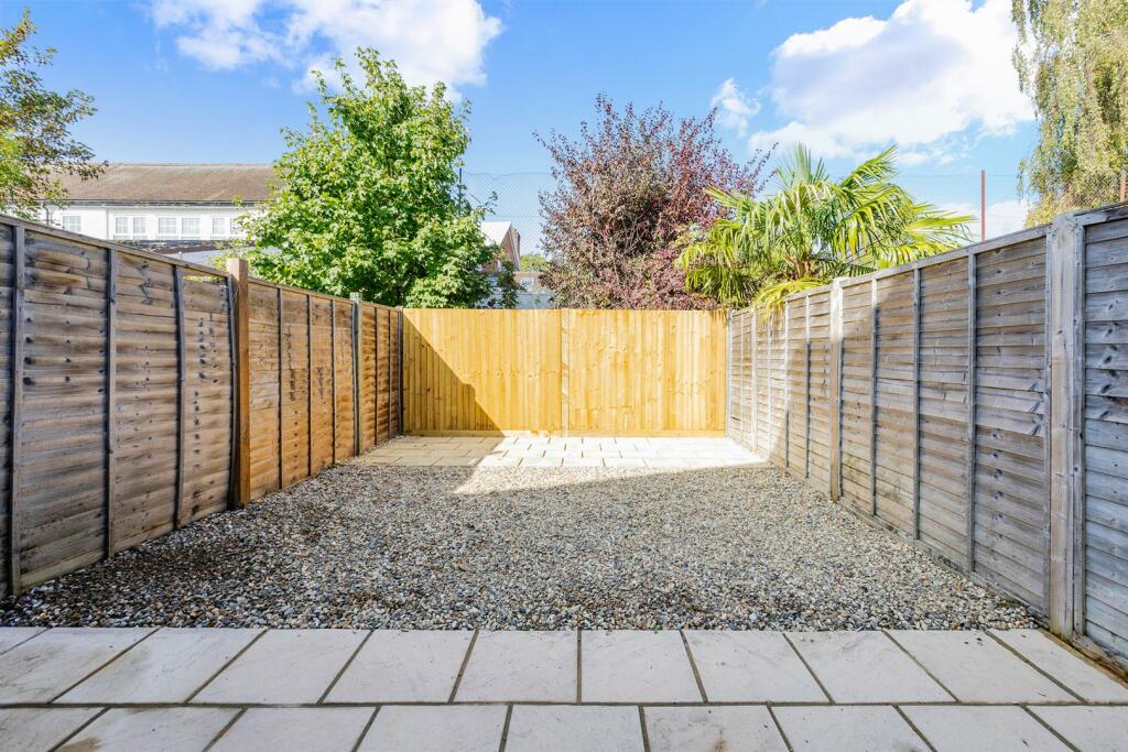 BEACONSFIELD ROAD, 87 (7).jpg