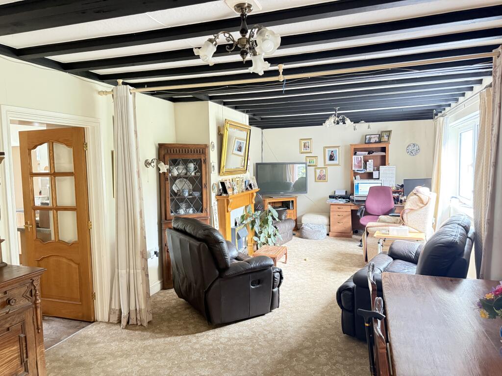 IMG 1717 T202510301636.jpg