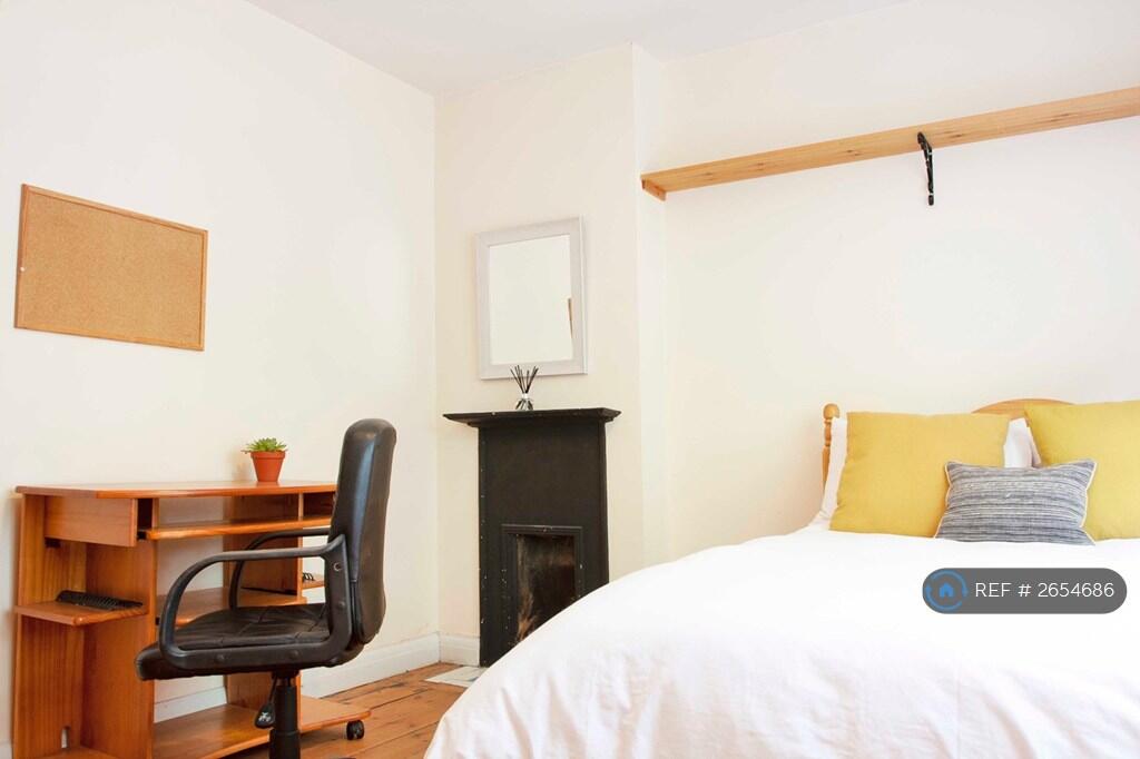 Bedroom 6