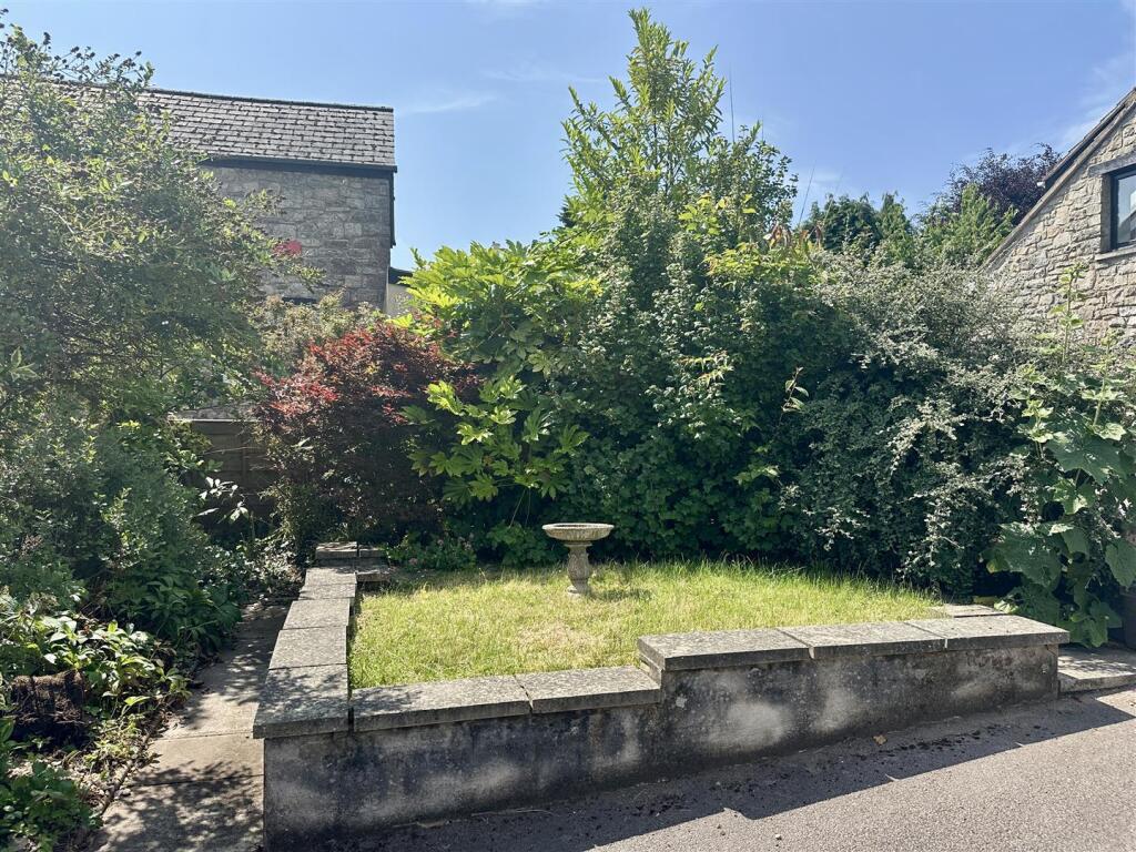 GARDENS