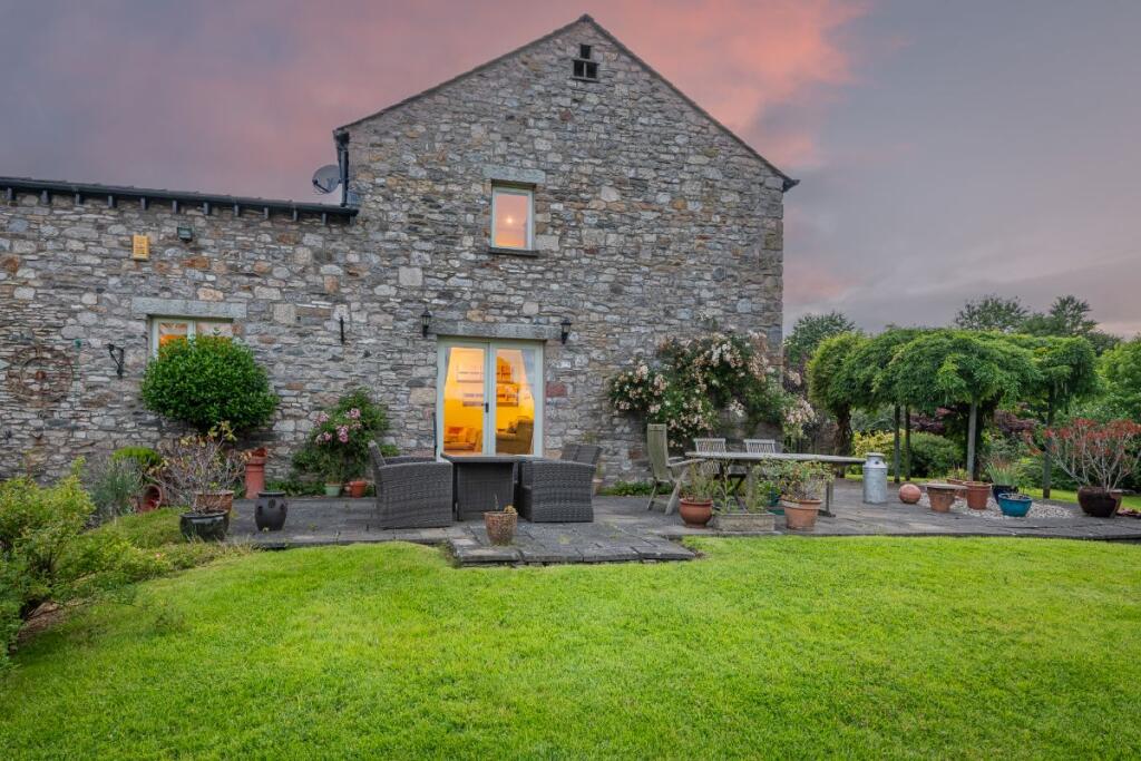 N.15 Helsington Laithes