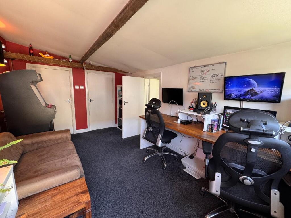 Garden Studio/Snug