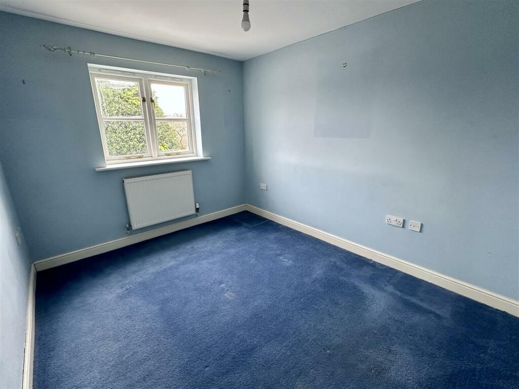 bed 2 (1st floor)