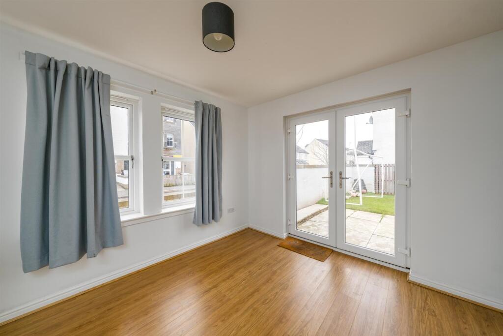 1 Queen Elizabeth Drive-09.jpg