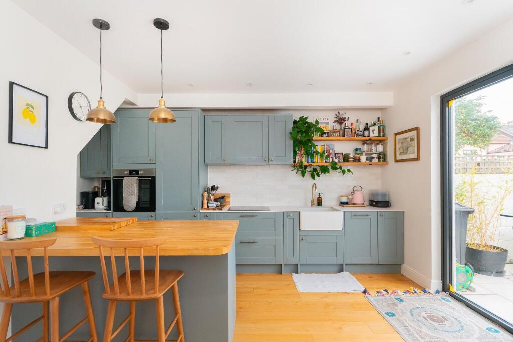 0M1RFS - Kitchen Diner E.jpg