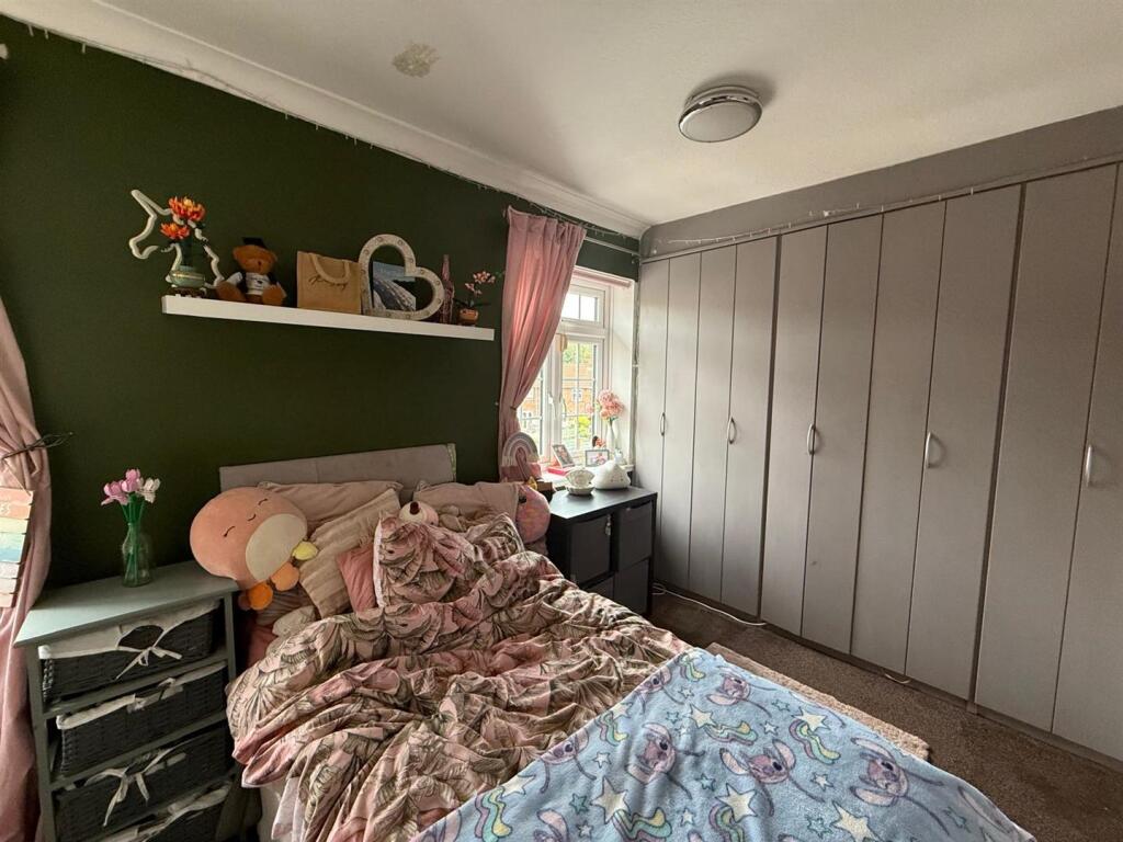 dev 2nd bed1.jpeg