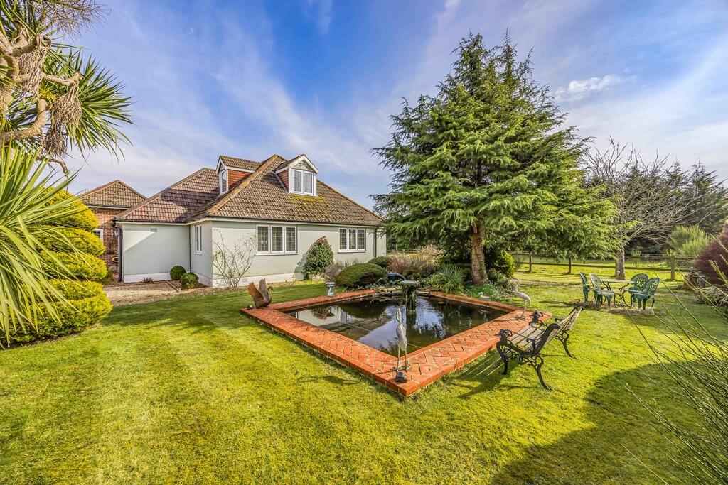 Sunnycroft, North...
