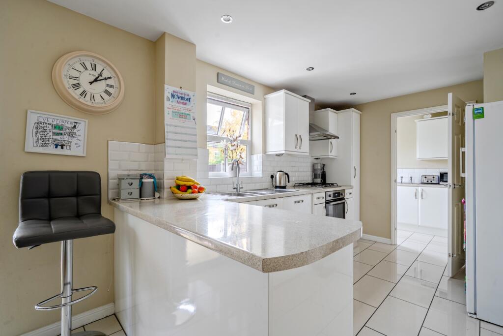 1375841-20-6908b087b921d