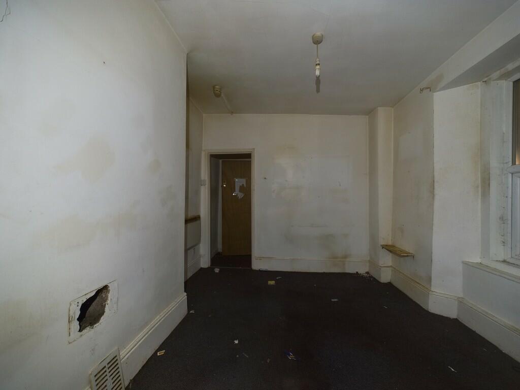 CAM02089G0-PR0333...