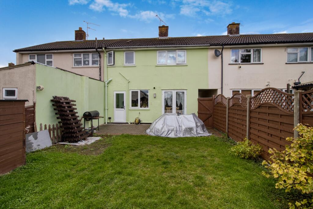 Garden - EweMove Swindon South