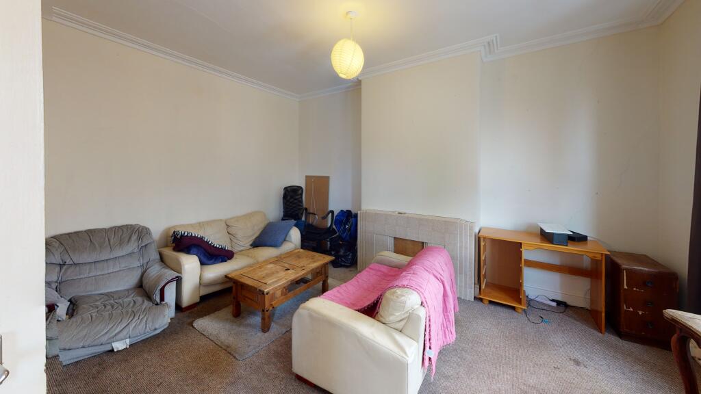 2-Elton-Road-Bedroom