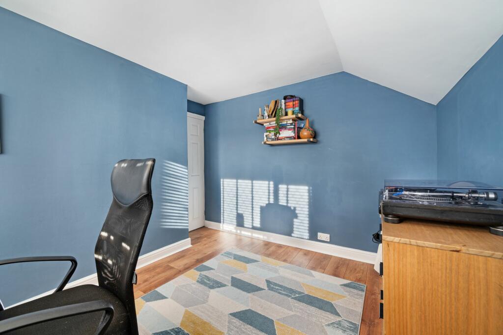 Bedroom 3 / Office