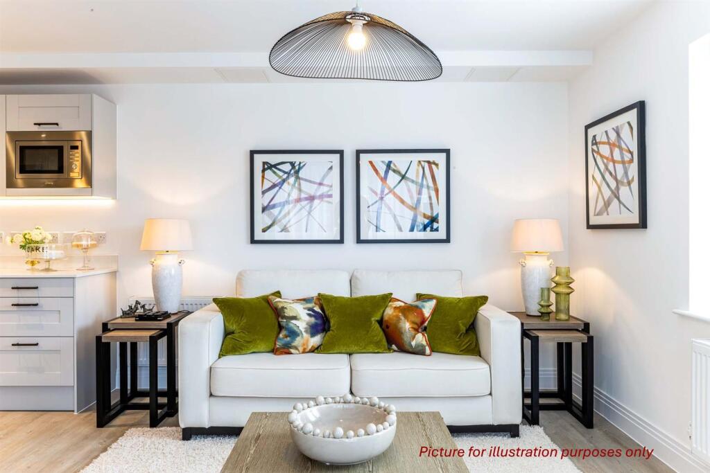 Mole Place, Walton Lane, West Molesey-108.jpg