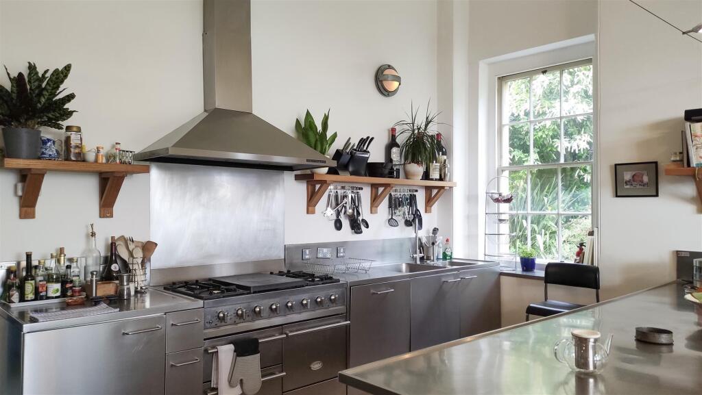 Kitchen.jpg
