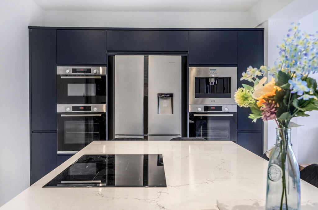 1383352-11-6929cf...