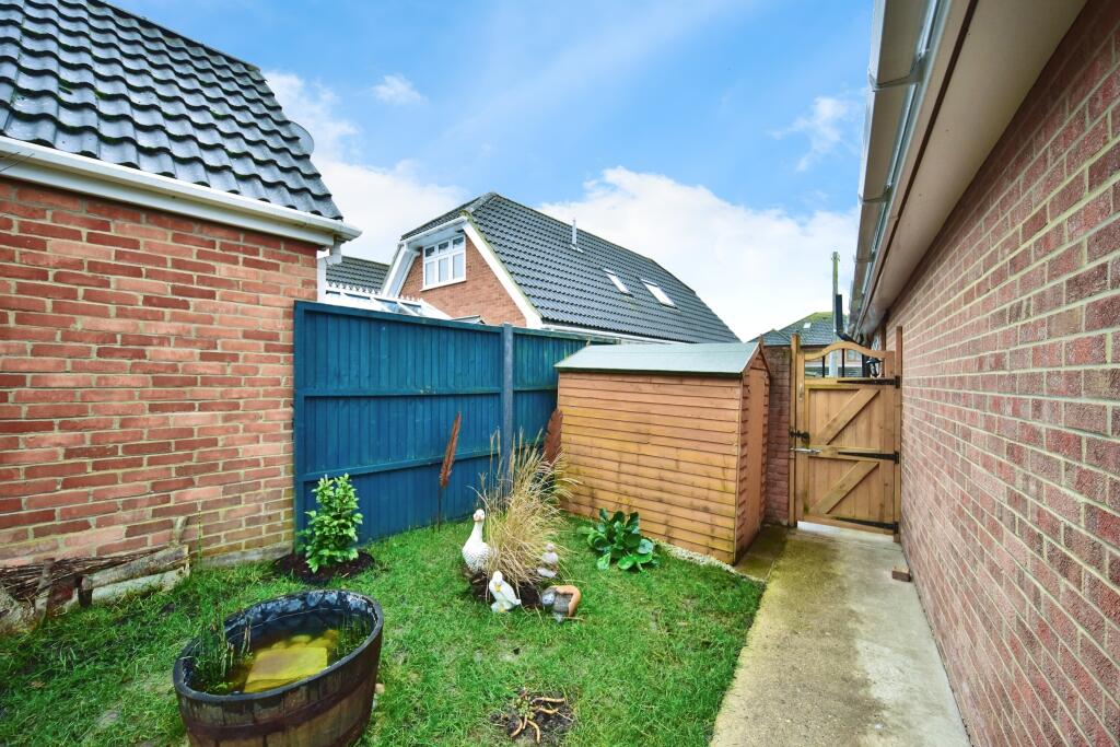 Side Private Rear Garden With Access