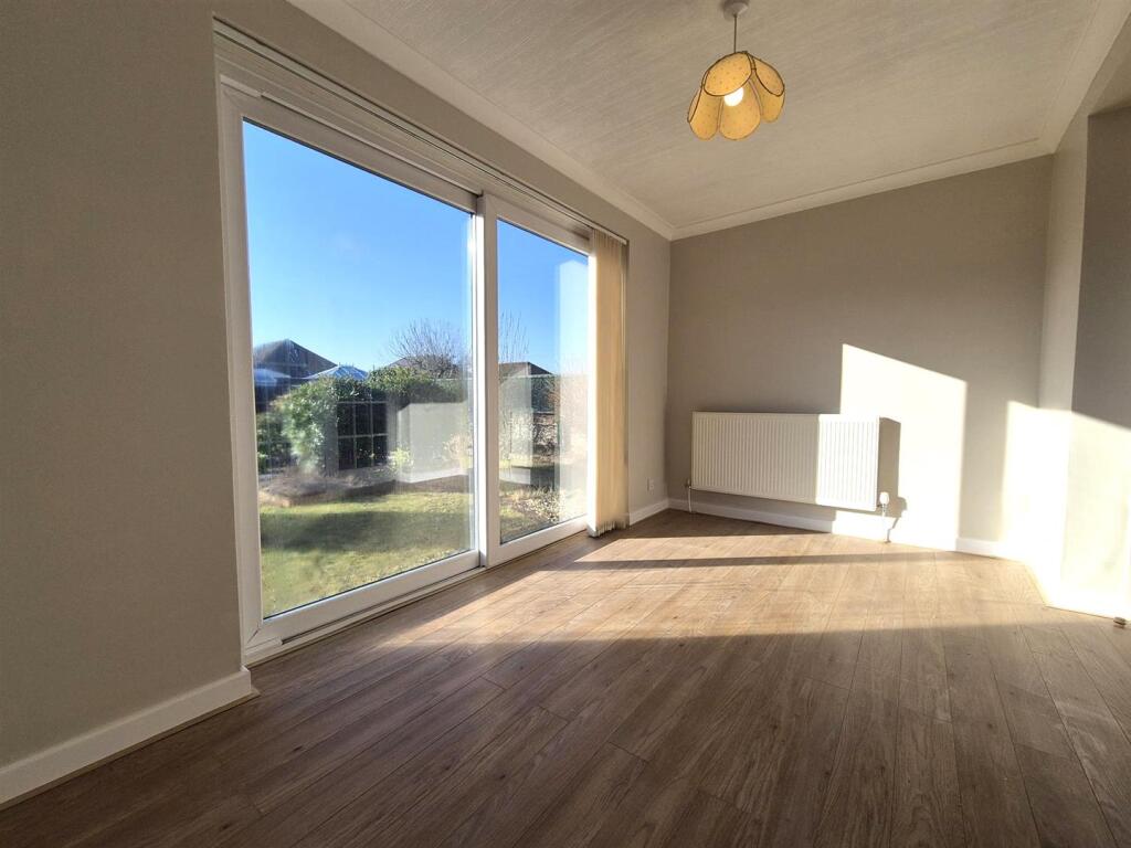 Dining Room/Sun Room