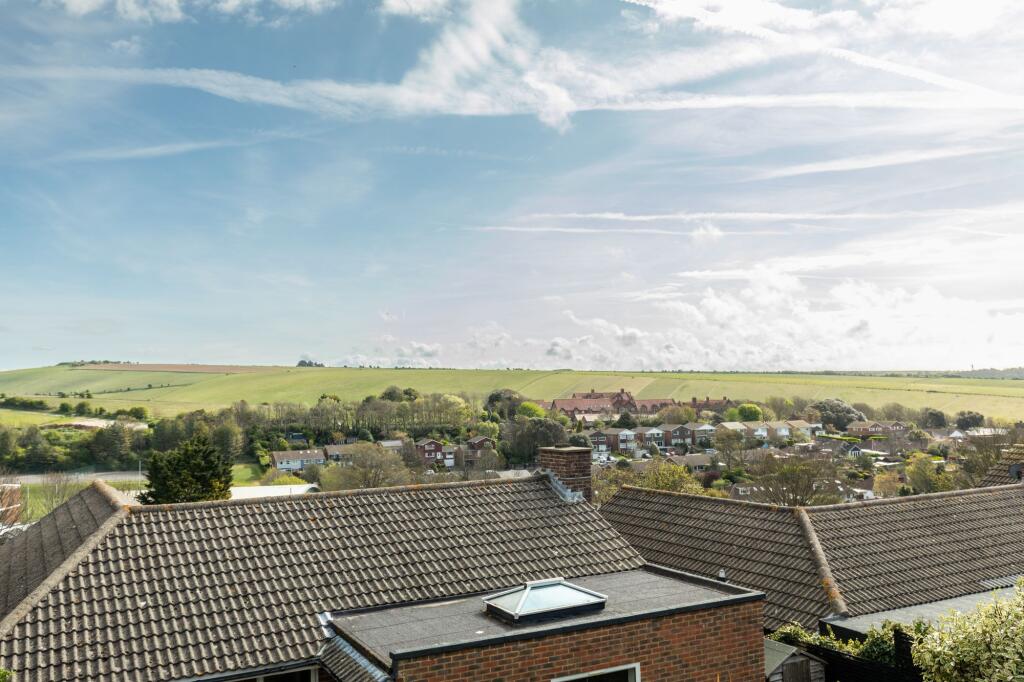 Wanderdown Close