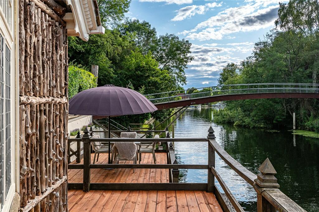River Terrace