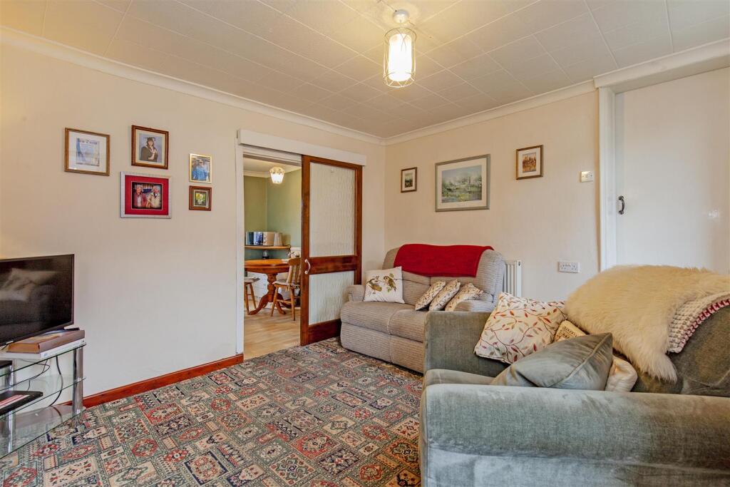 Reception Room-2.jpg