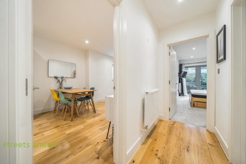 5c407ae2-4eb1-416...