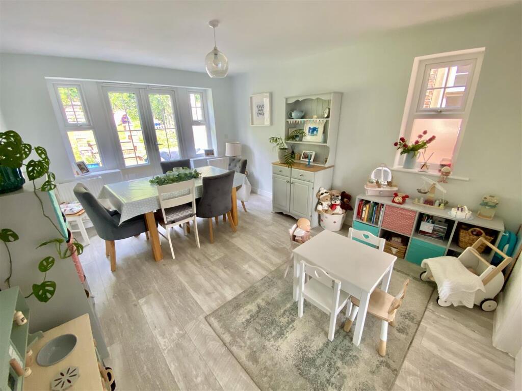 Bramleys Estate Agents - Whitley Road - Dewsbury (