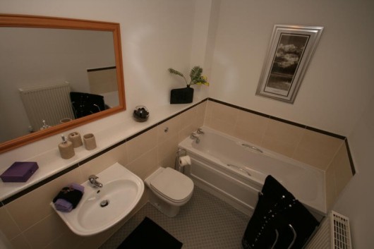 Bathroom/Shower