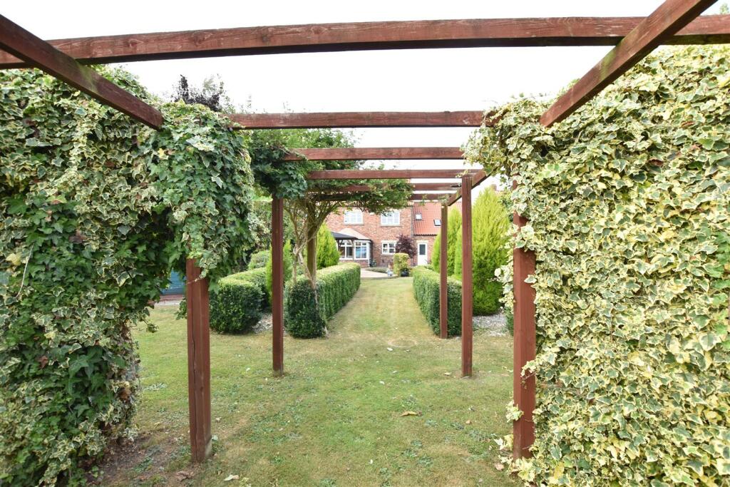 PERGOLA