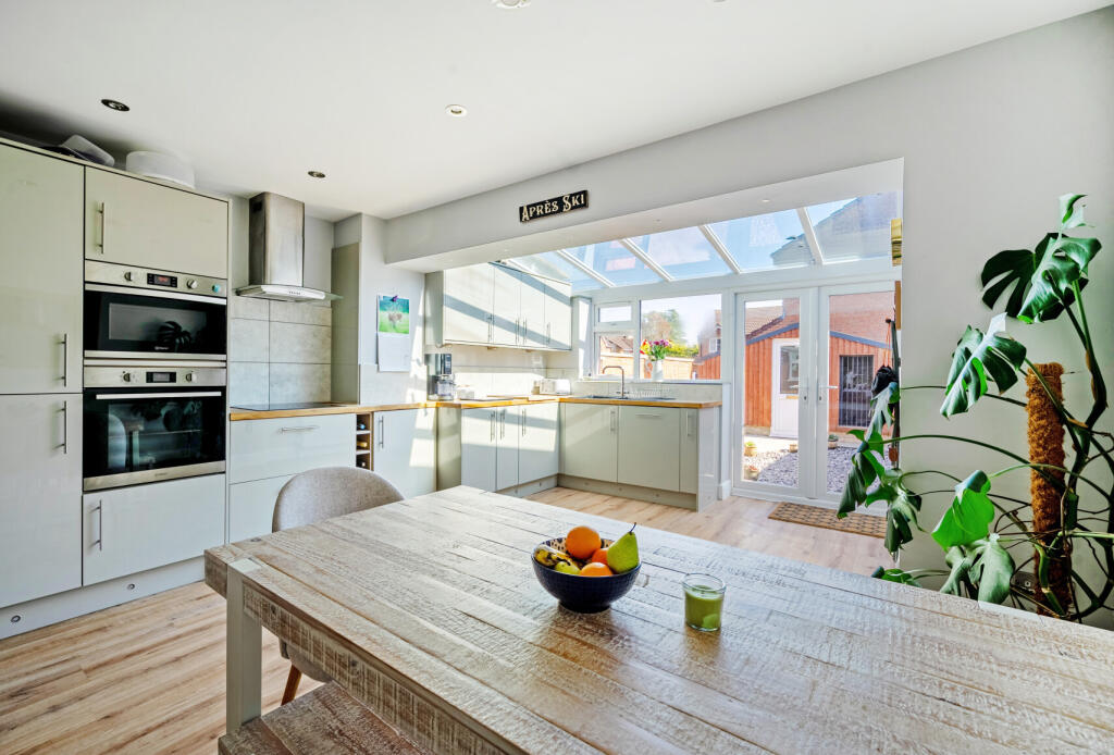 1286312-7-6824da8...