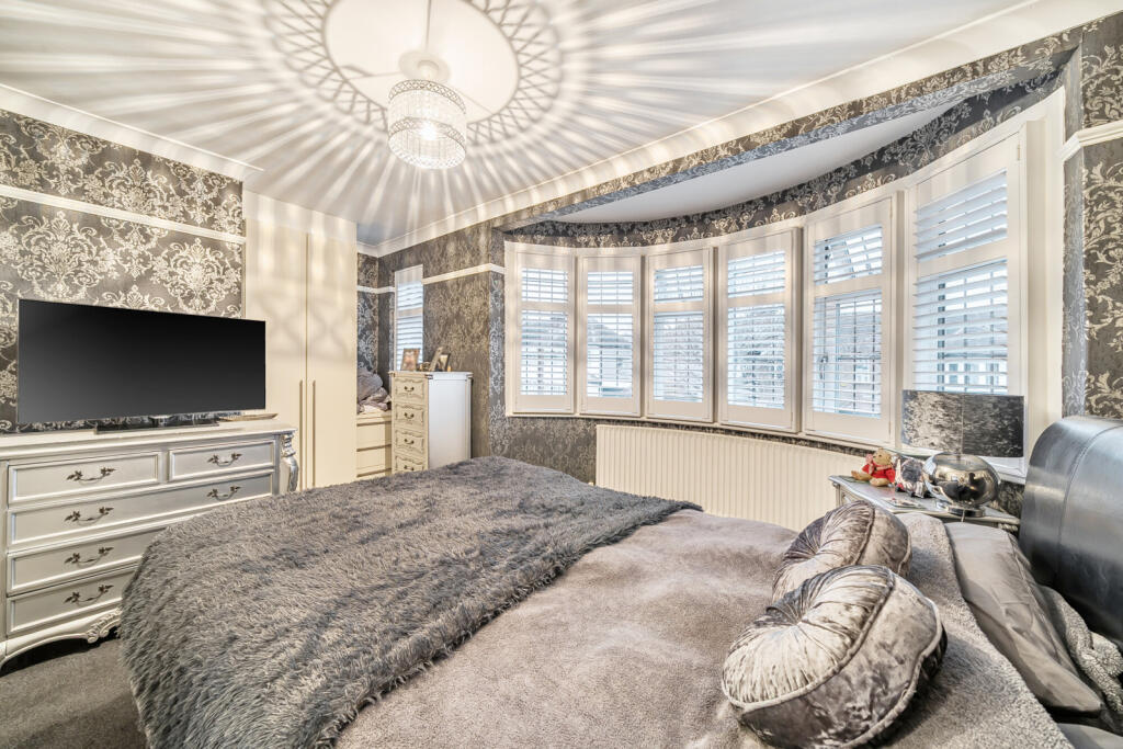 1389107-8-69402a3...