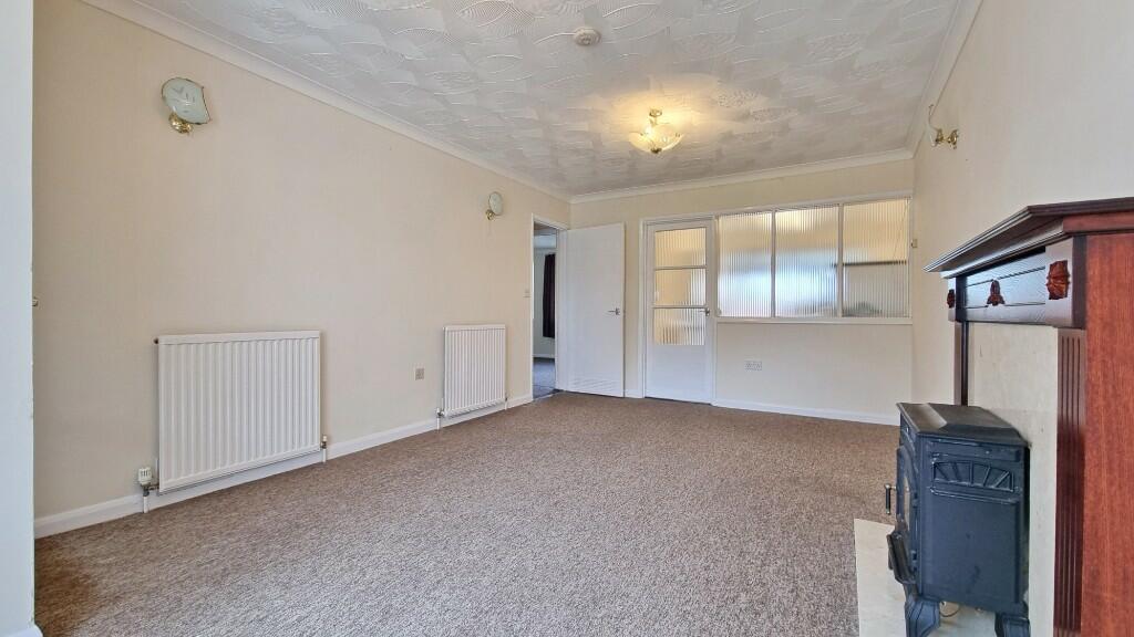 Sitting/Dining Room