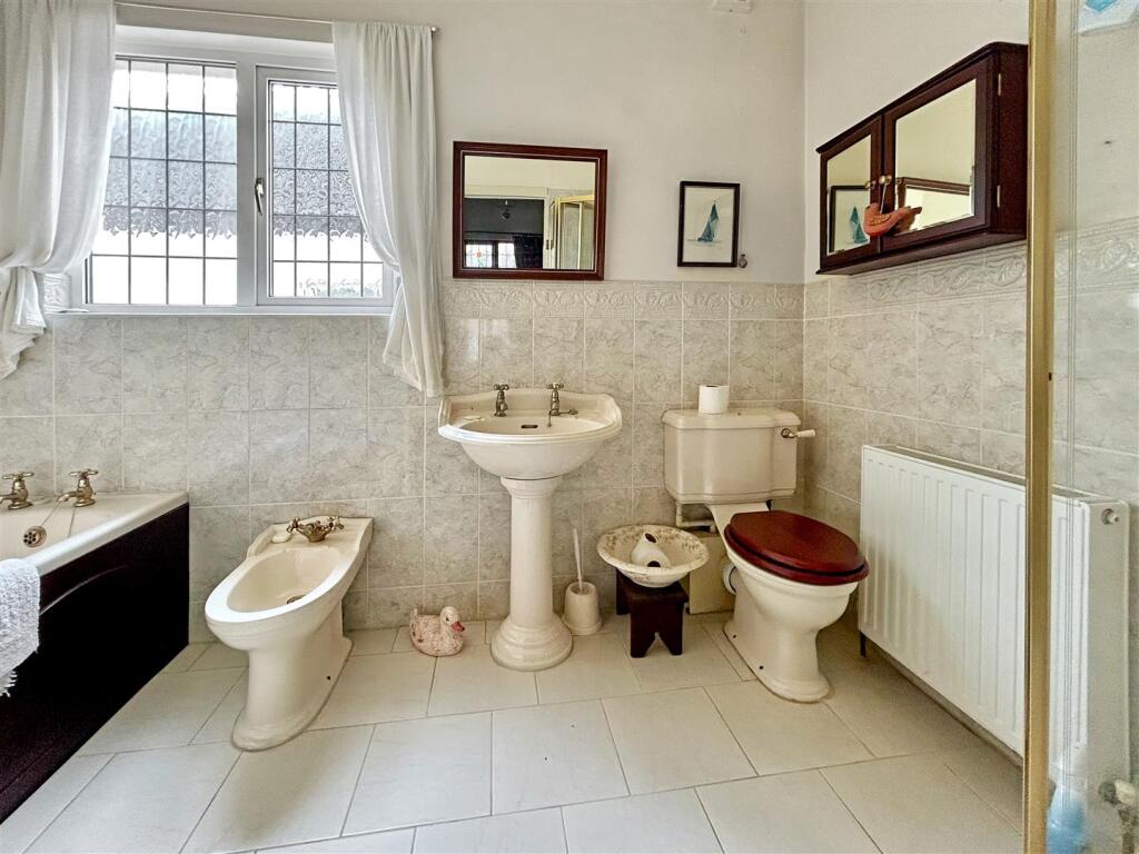 Bathroom/WC