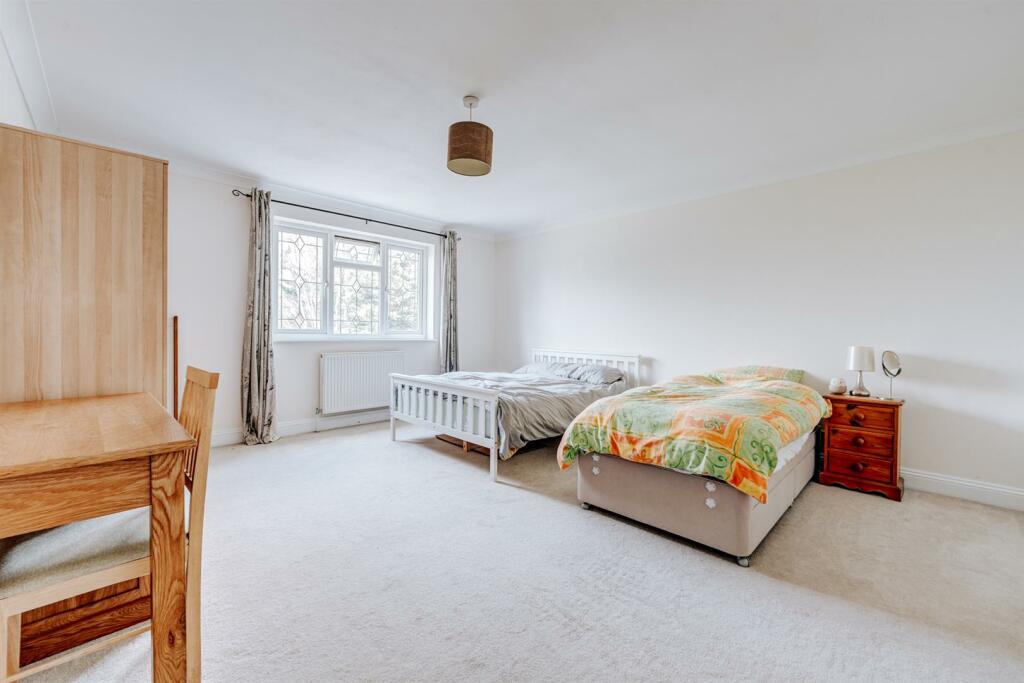 7 Bushby Avenue 2024 Final-31.jpg