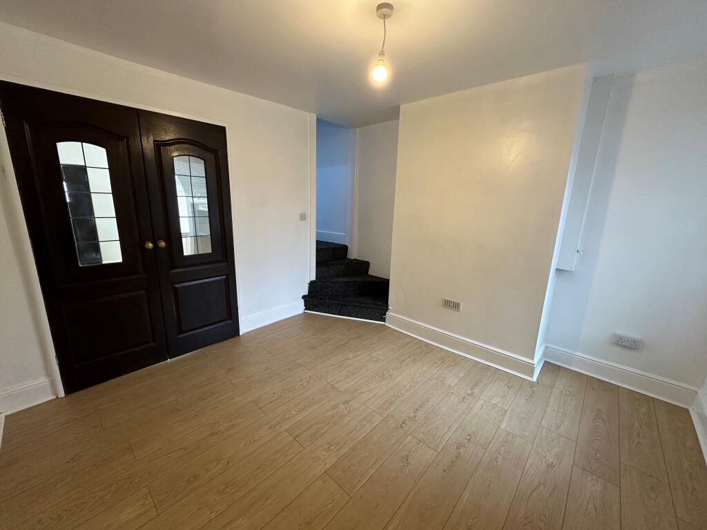 Crossley Street, RIPLEY