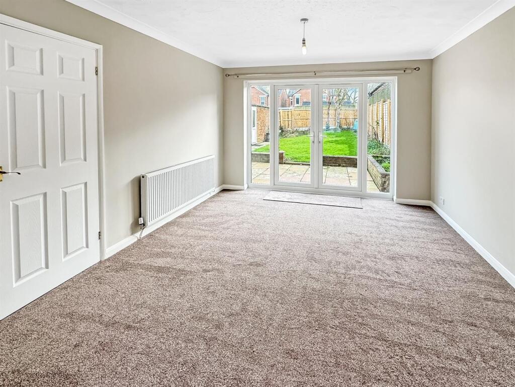 Dining room.jpg