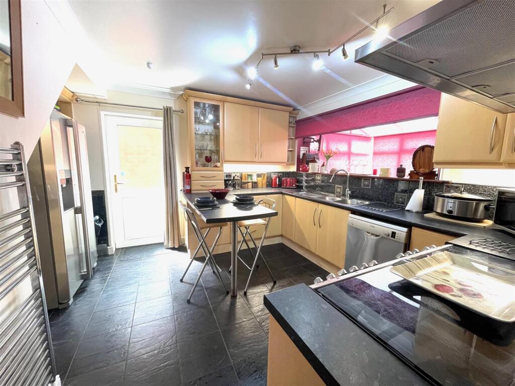 7 Kitchen broad view.jpeg