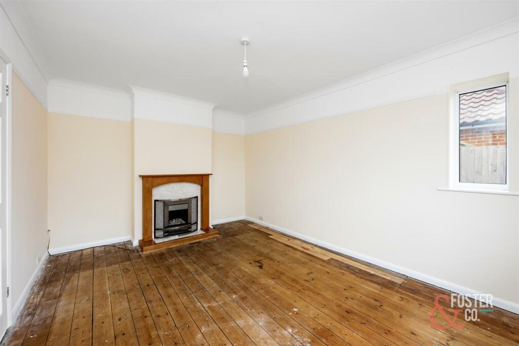Manor Way, 11_001.jpg