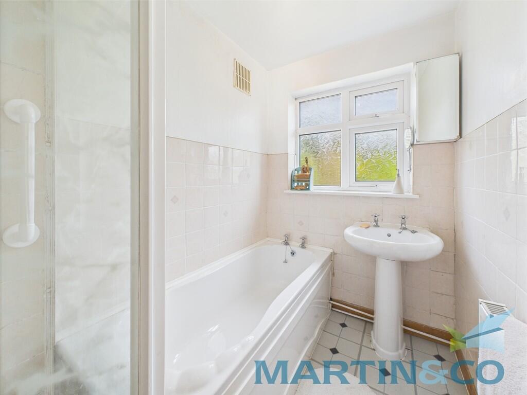 CAM01870G0-PR0163...