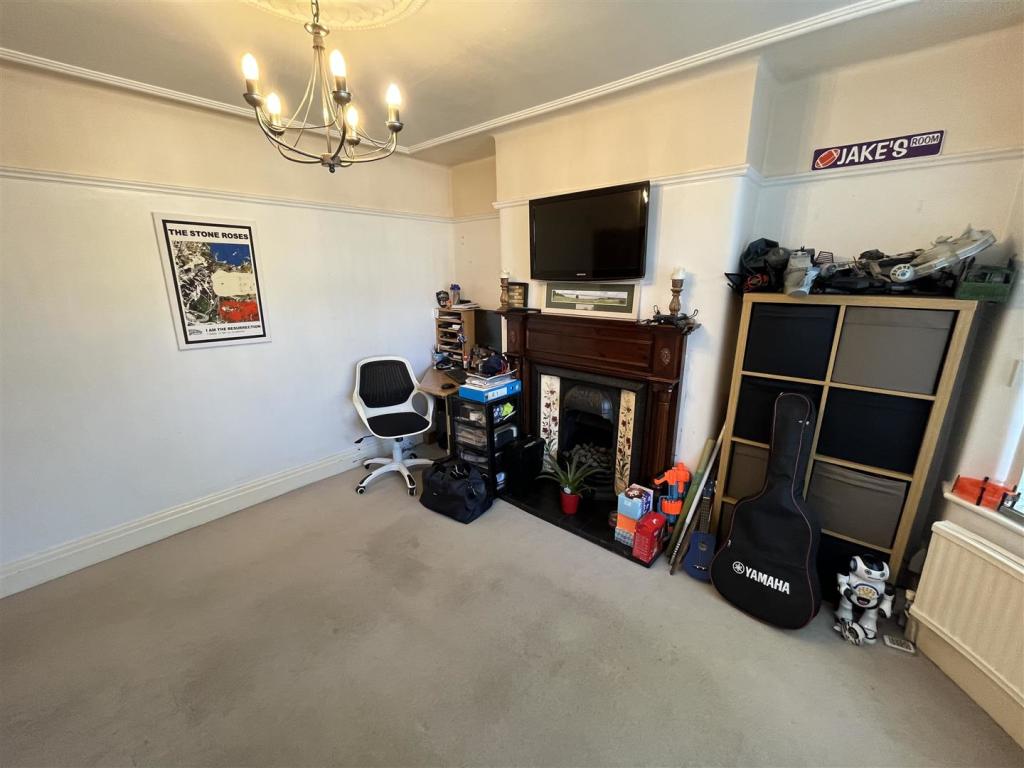 Sitting Room Aspect 2.jpg