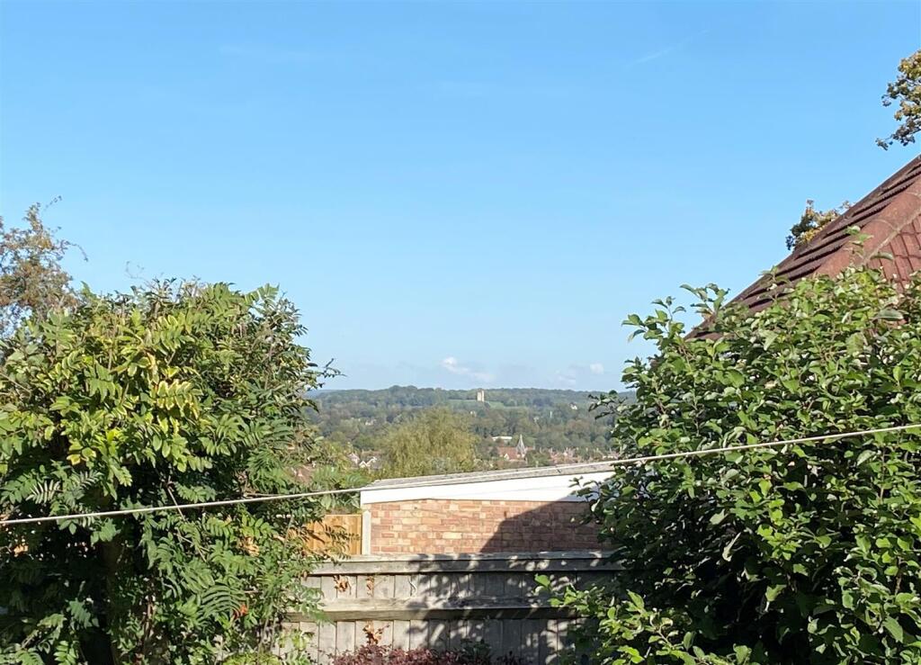 Views across Donnington Castle.jpeg