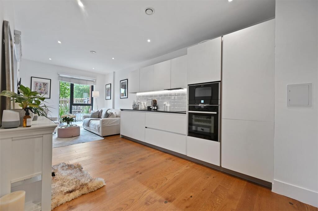 AR - Dauphine house10.JPG