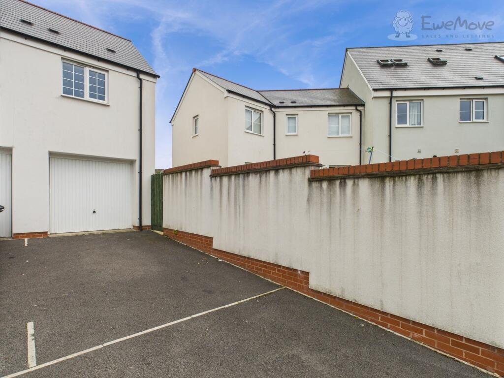 CAM03640G0-PR0046-STILL001