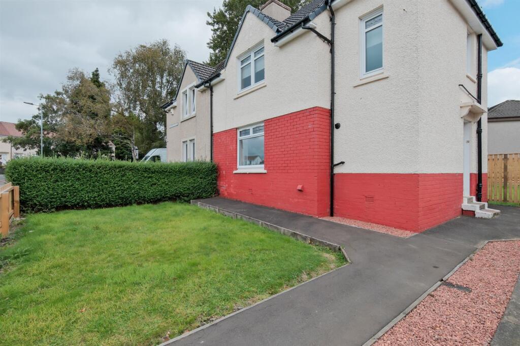 003-3 Loanhead Crescent, Newarthill, ML1 5AW.jpg