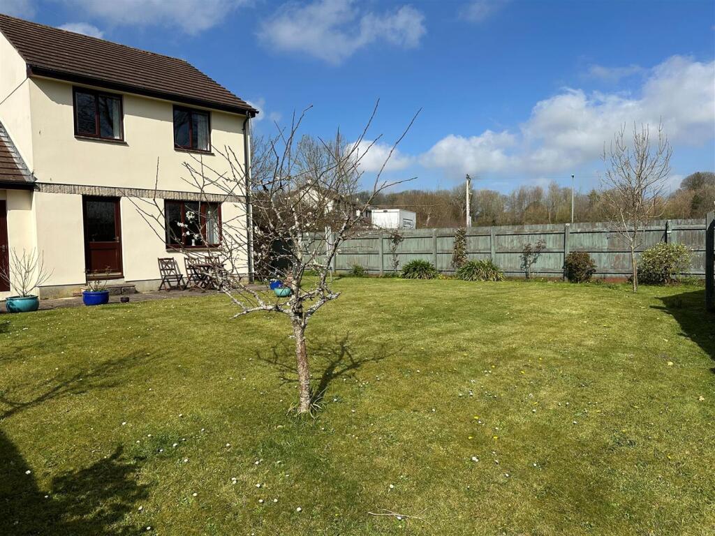 Garden 2.jpg