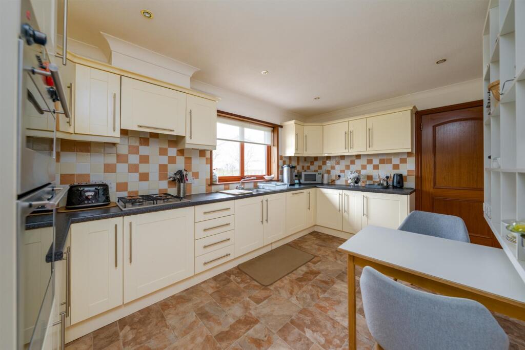 34 Bennecourt Drive-08.jpg