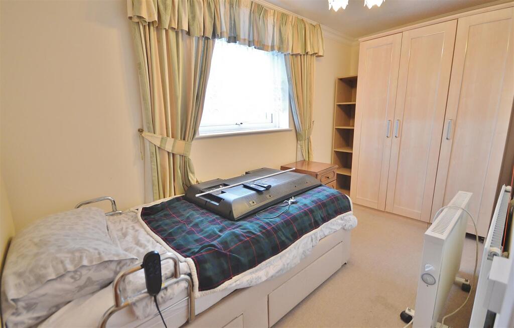 BEDROM TWO