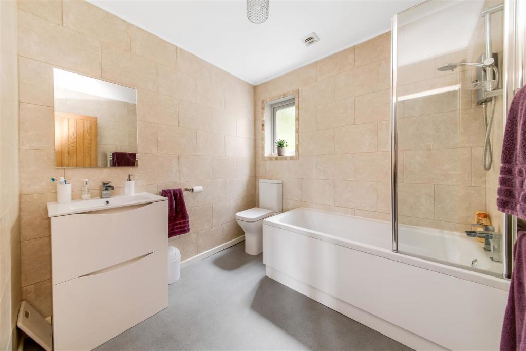 HOUSE BATHROOM
