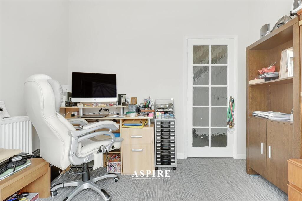 Aspire Estate Agents6.jpg